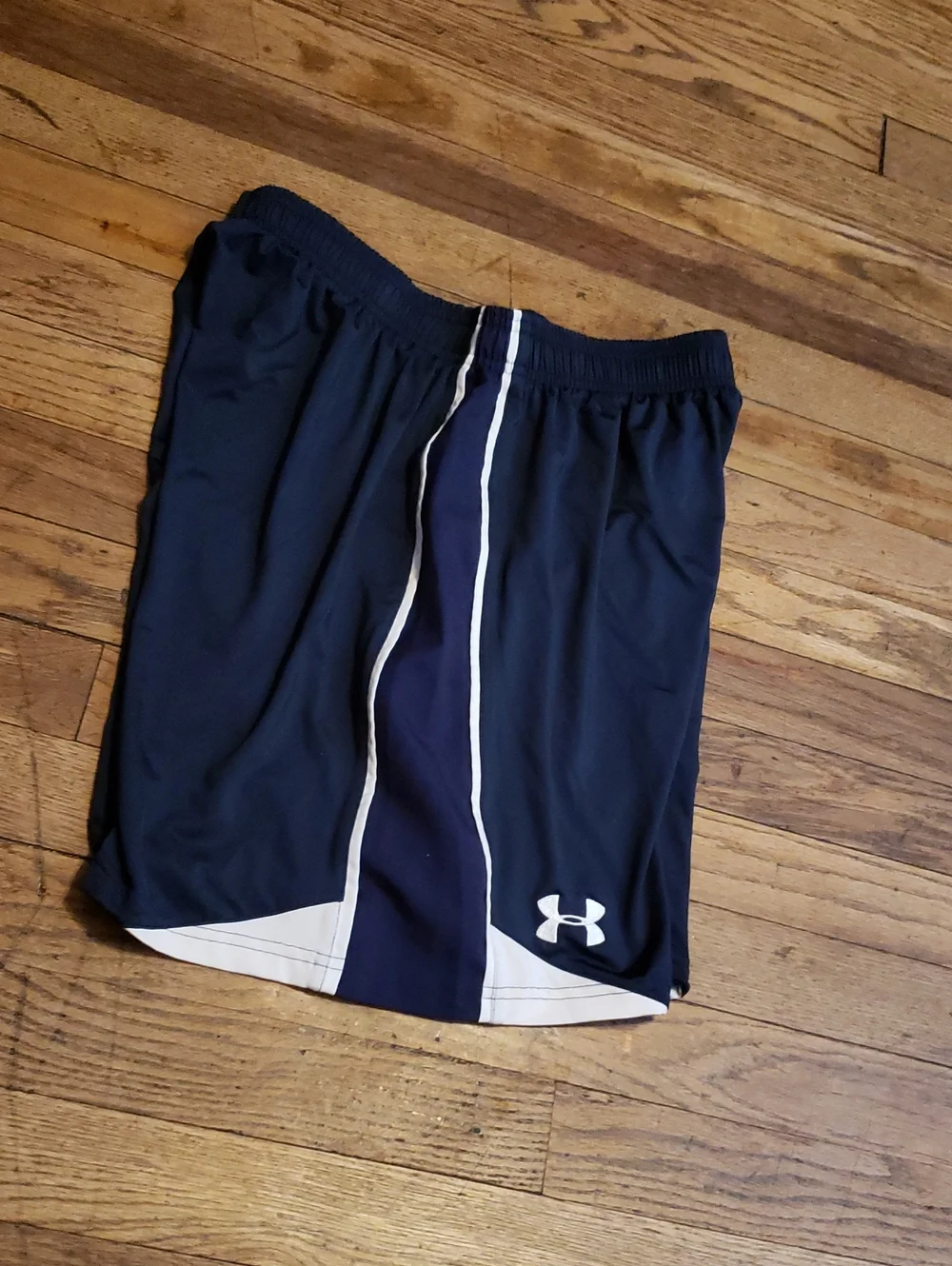 YXL Nike shorts